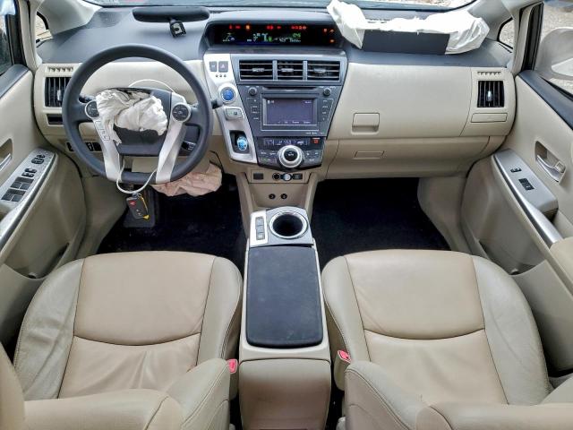 Toyota Prius Image 10