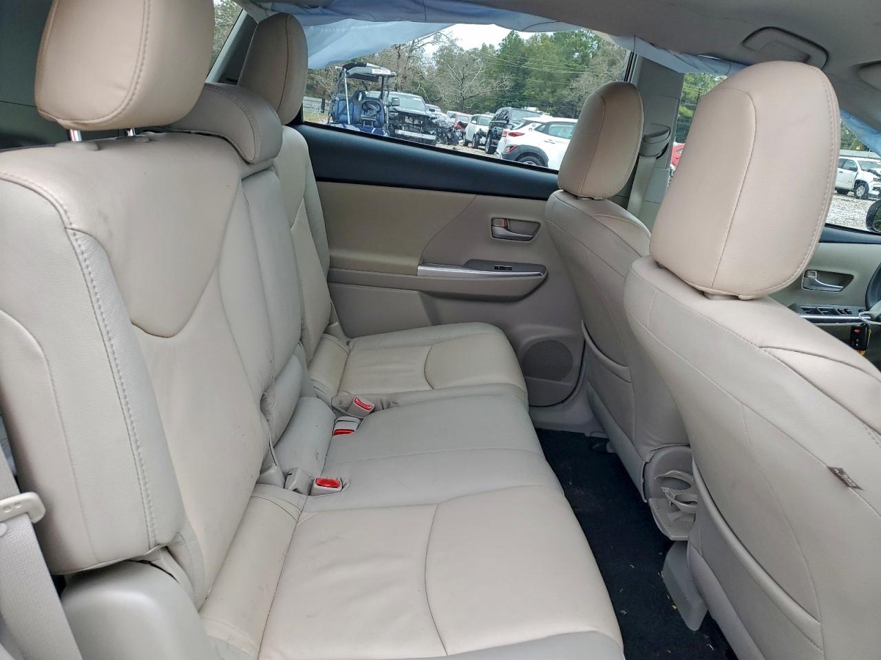 Toyota Prius Image 8