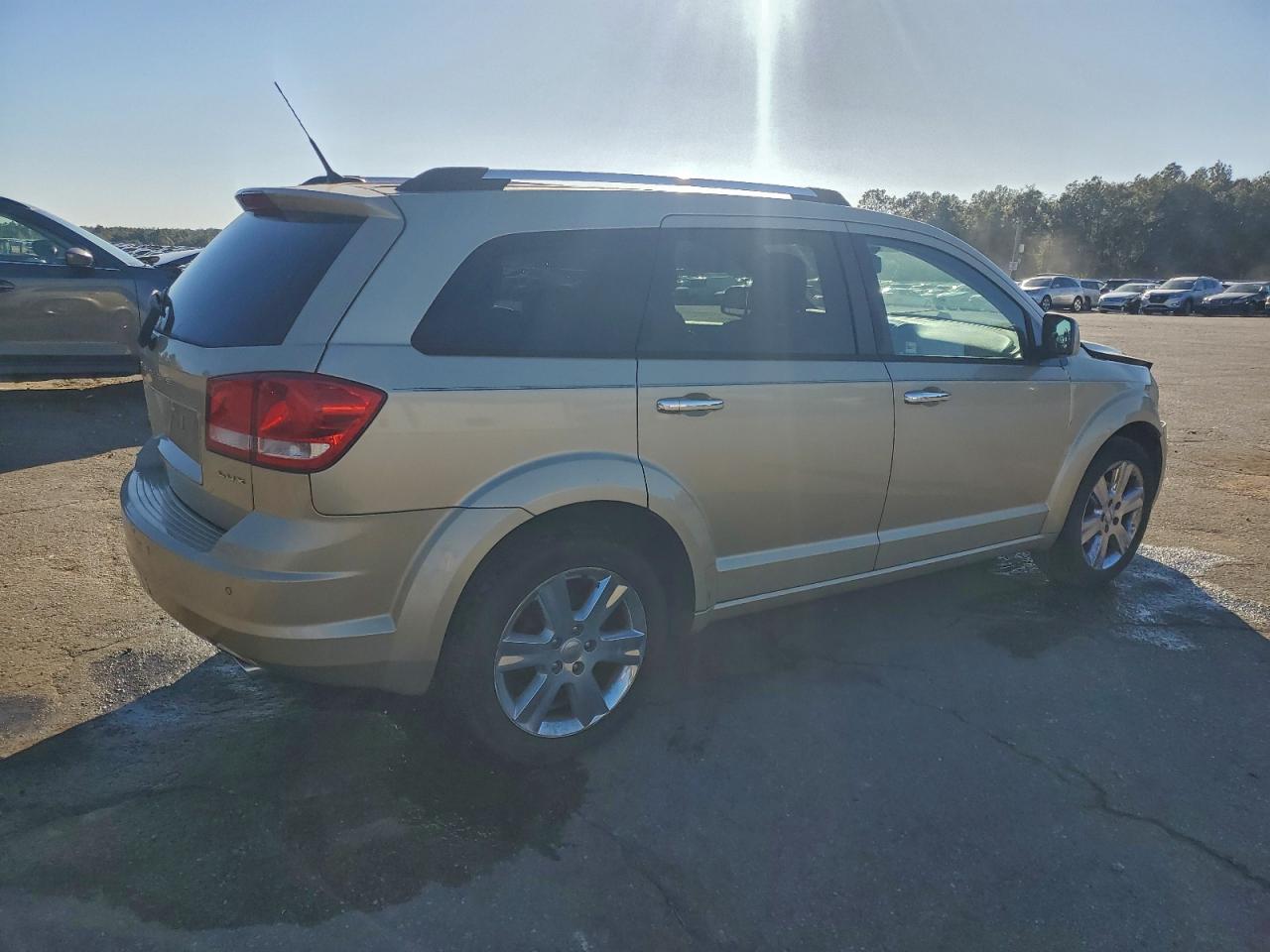 Dodge Journey Lux Image 2