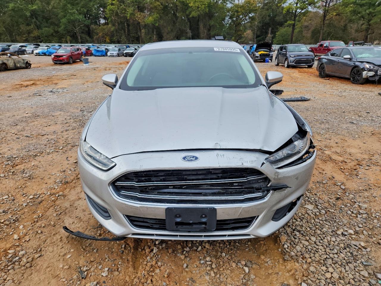Ford Fusion S Image 2