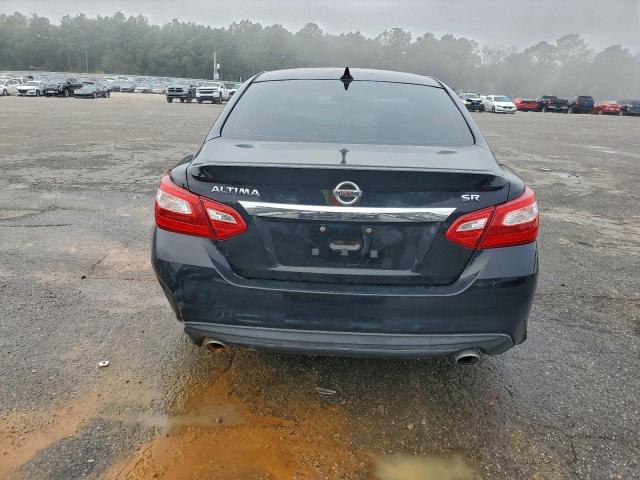 Nissan Altima 2.5 Image 2