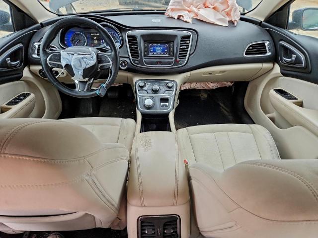 Chrysler 200 Limited Image 5