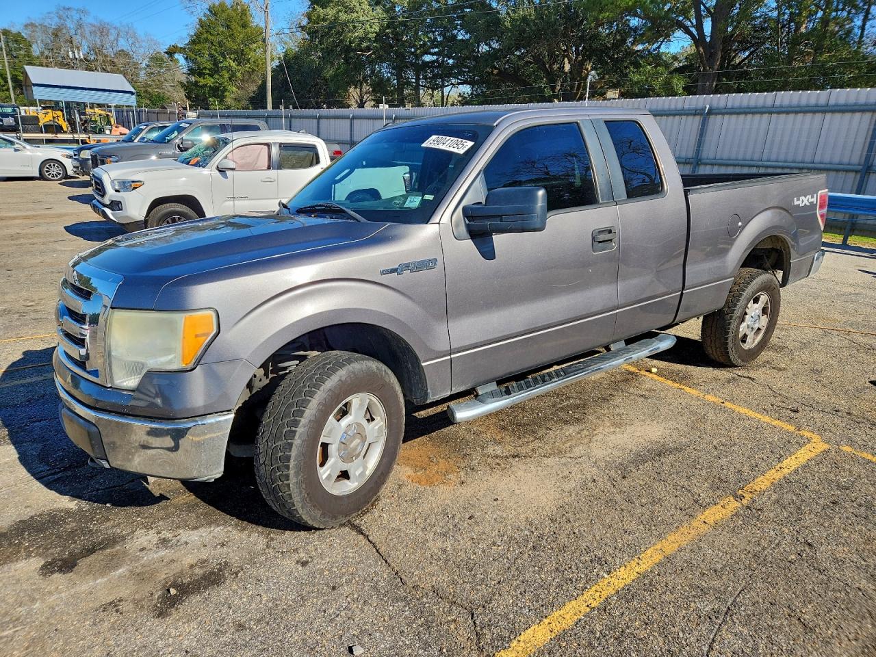 Ford F-150 Super Cab Image 1