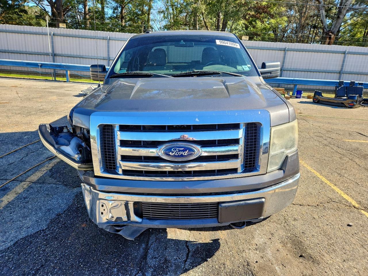 Ford F-150 Super Cab Image 8