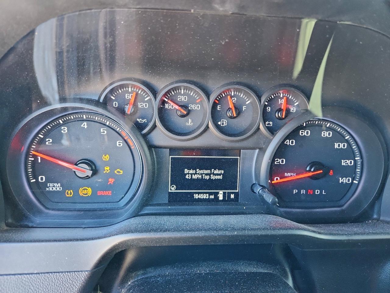 Chevrolet Silverado C1500 Image 9