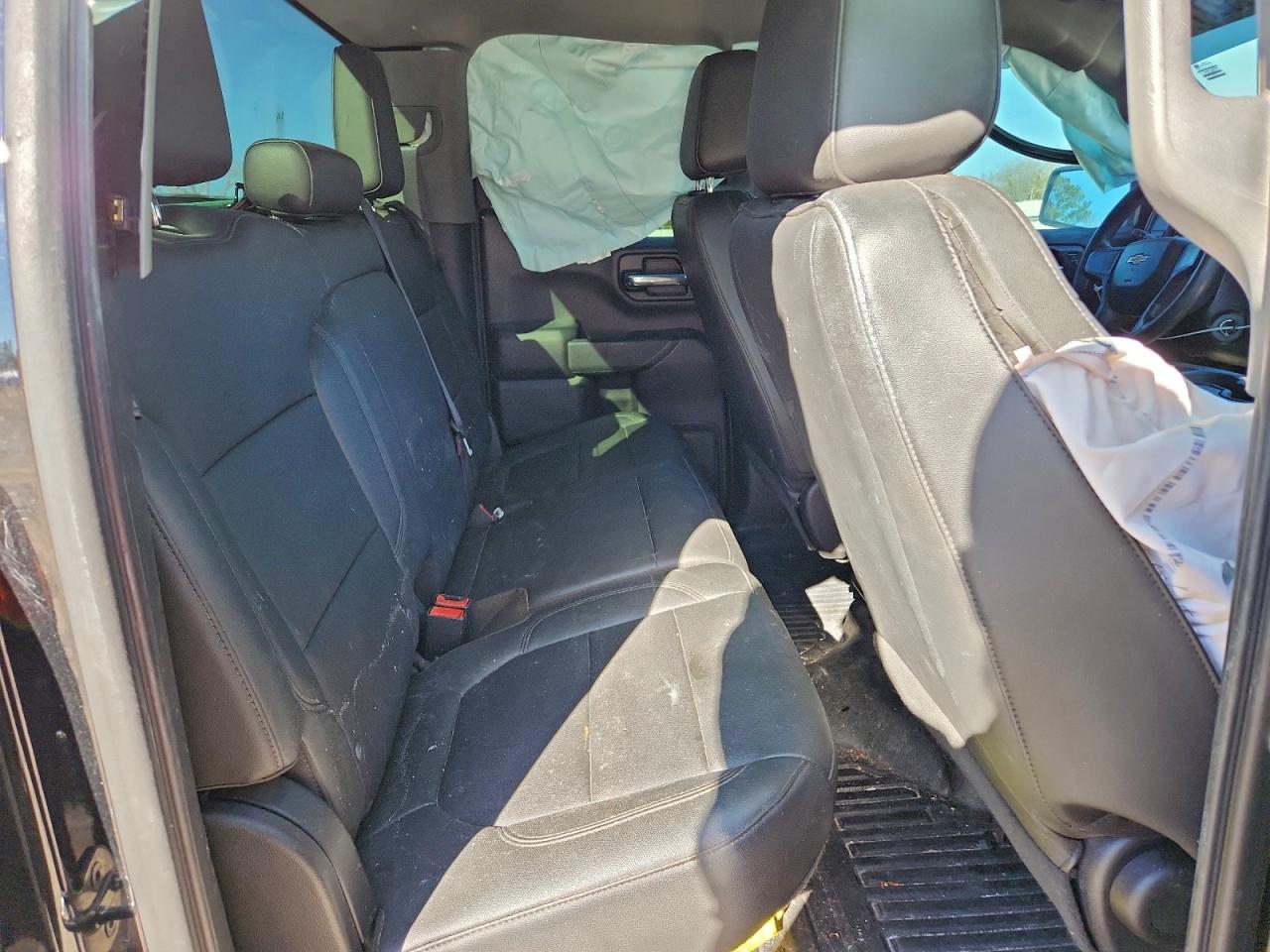 Chevrolet Silverado C1500 Image 11