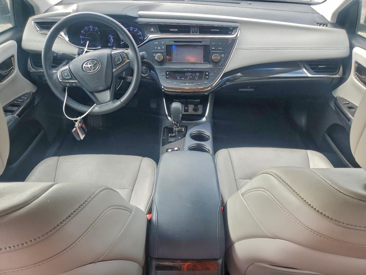 Toyota Avalon Base Image 11