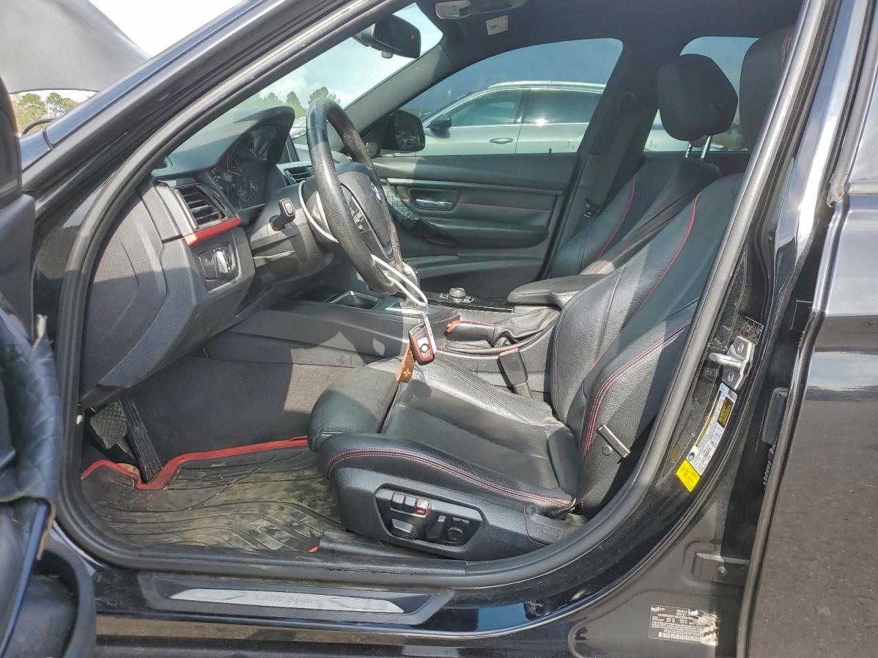 BMW 3 Series I Image 12