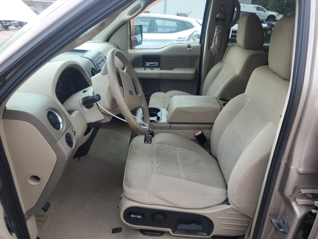 Ford F-150 Supercrew Image 3