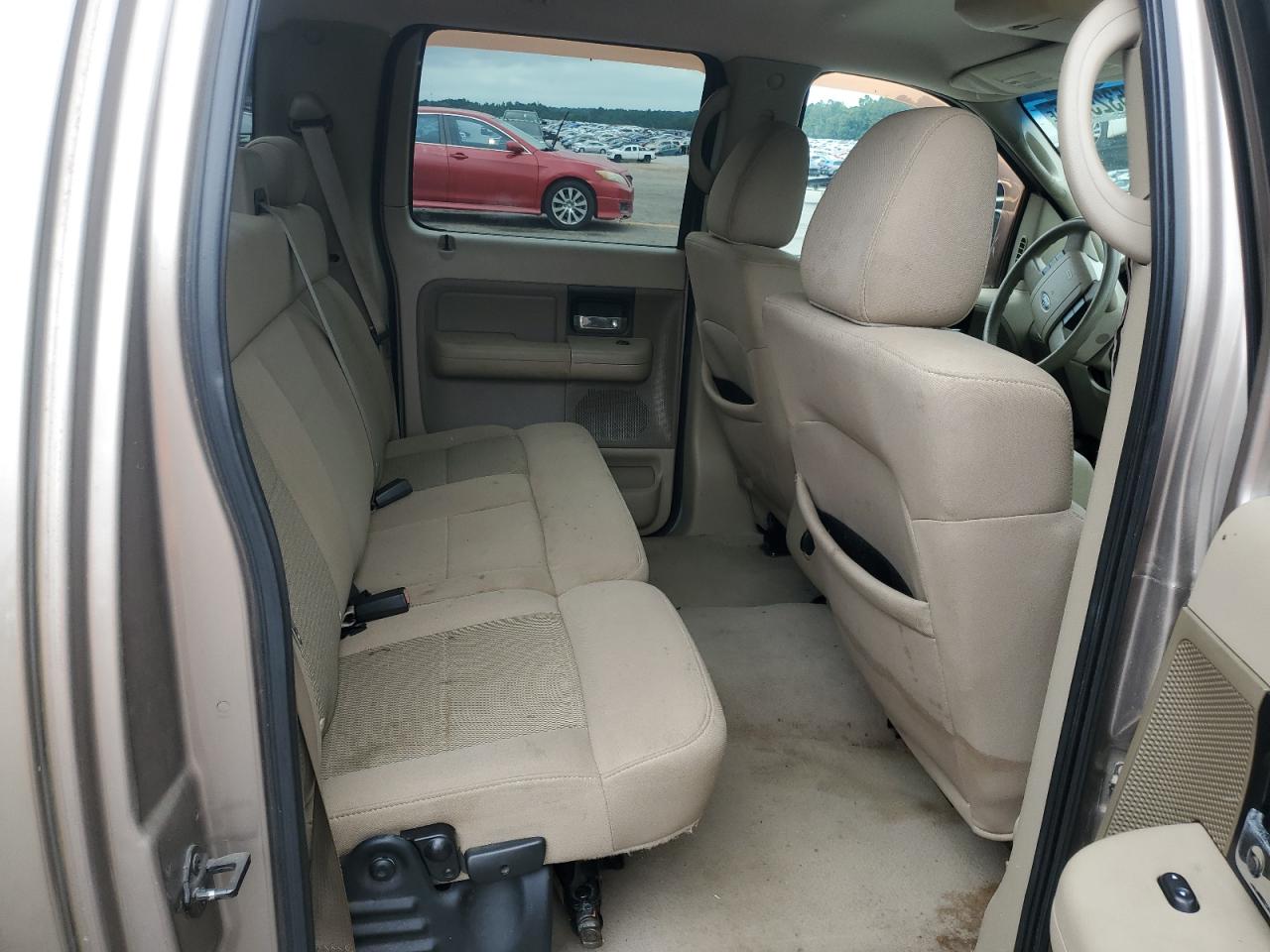 Ford F-150 Supercrew Image 6